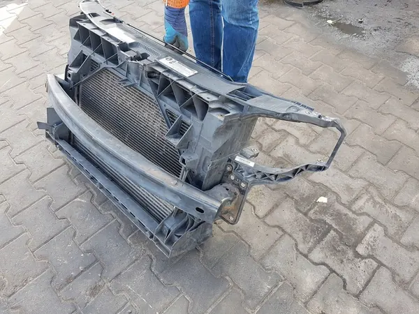 SEAT IBIZA 4 IV 6J 08-12 1.2 TDI Kühlerlüfter Vorne OEM image 4