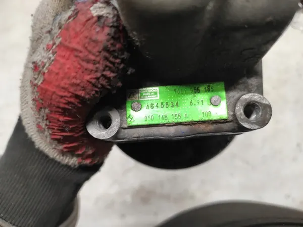 Bomba de direção AUDI 80 B3 1.8 050145155A image 4