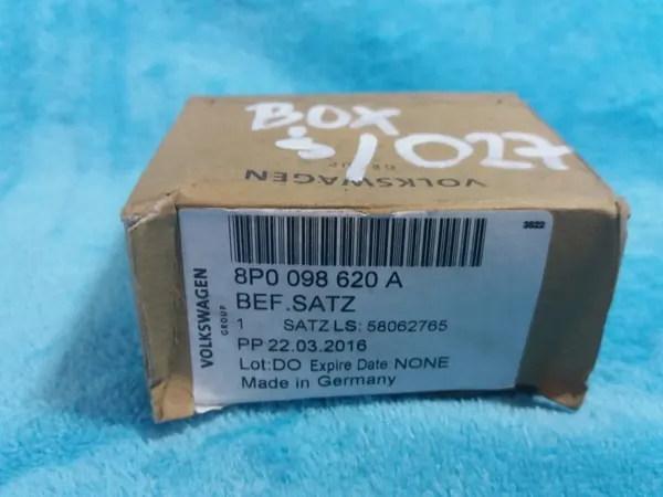 Kit de montagem de porta Audi 8P0098620A image 3