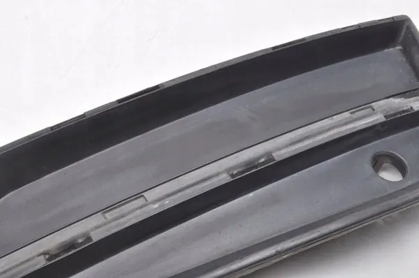 VOLVO S90 II Griglia Paraurti Destra 31425447 image 2