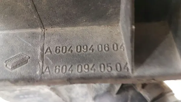 Mercedes-Benz A6040940604 ilmansuodattimen kotelo image 6