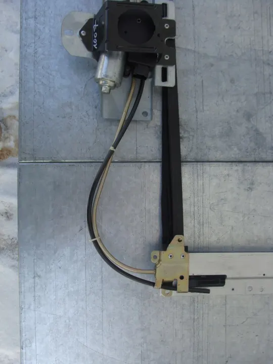 Moteur & Guide Toit Ouvrant OEM - Peugeot 1007 image 5
