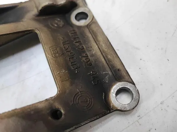 BMW Oljepump OEM 7792945 för E60 3.0 D image 3