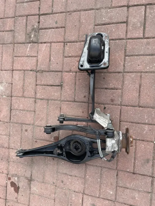 Audi A3/S3/RS3 8Y Oikea Taka Jousitusvarsi OEM 5Q0505436J image 2