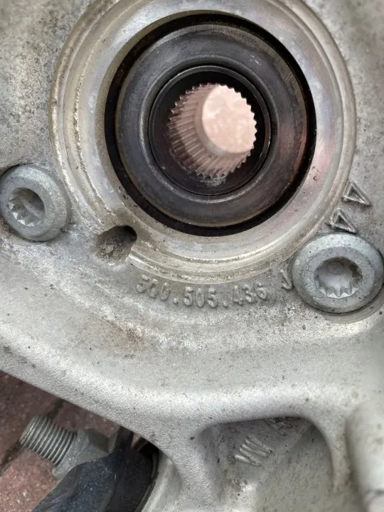 Audi A3/S3/RS3 8Y Oikea Taka Jousitusvarsi OEM 5Q0505436J image 3