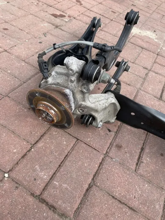 Audi A3/S3/RS3 8Y Oikea Taka Jousitusvarsi OEM 5Q0505436J image 4