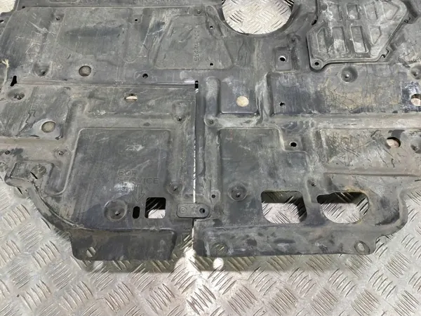 Toyota Prius Motorabdeckung OEM FBZ20113 - Gebraucht image 4