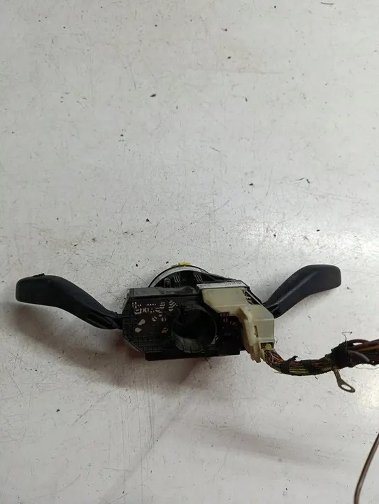 Combinatieschakelaar Volkswagen Polo OE 6Q0953513D image 4