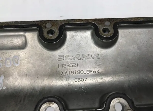 Couvercle latéral moteur Scania OEM 1423521 - Occasion image 3