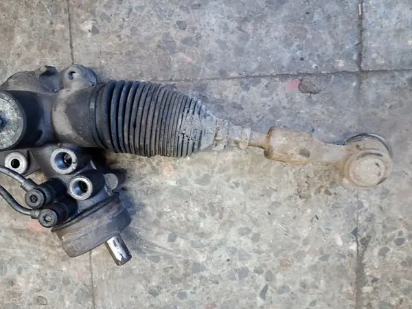 Direção Audi A4 B5 image 2