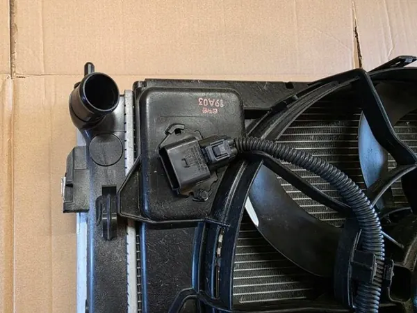 Ventilador Radiador Kia OEM 25380-H8XXX Stonic Rio image 5