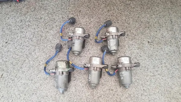 Subaru OE 26110XA02A Imupumppu image 3