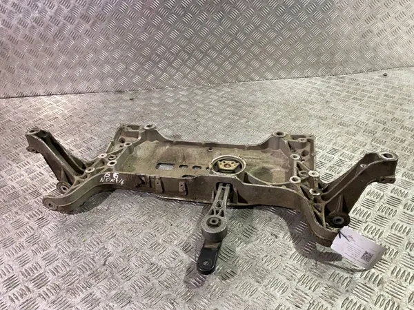 Vorderes Hilfsrahmen OEM 7N0199369A - Gebraucht image 5