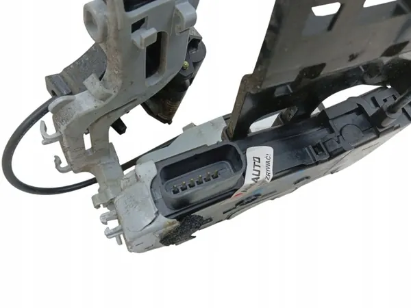 OEM 81310-1P000 Vänster Framdörrlås Kia Venga image 3