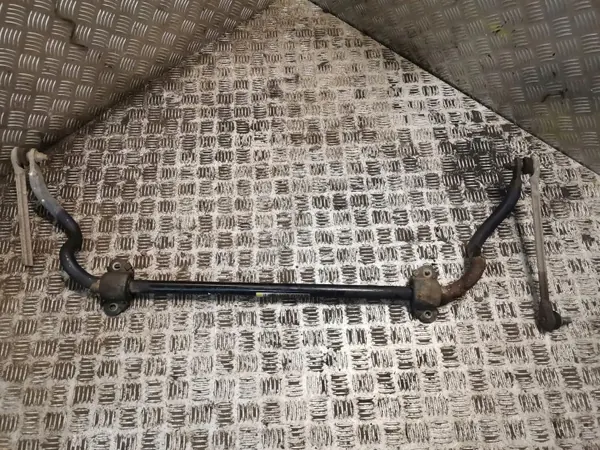 Mercedes-Benz C W204 Etutukivarsi OEM 2043230765 image 2