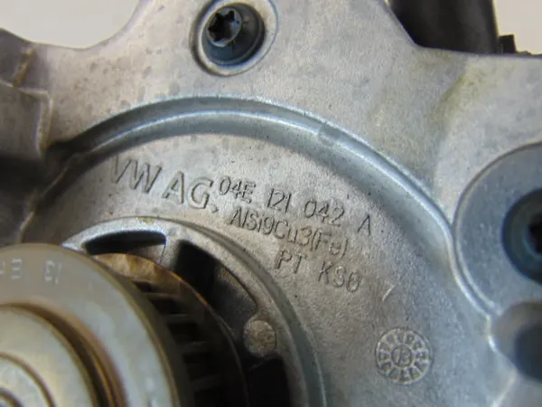 Pompa acqua AUDI A3 VW GOLF VII TSI image 7