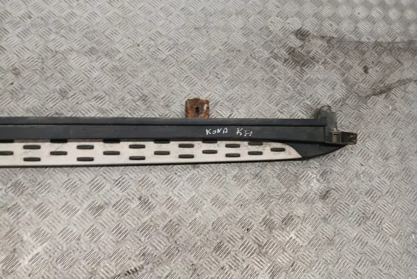 Hyundai Kona zijstap rechts OEM KONASTOPIENPRAWY image 4