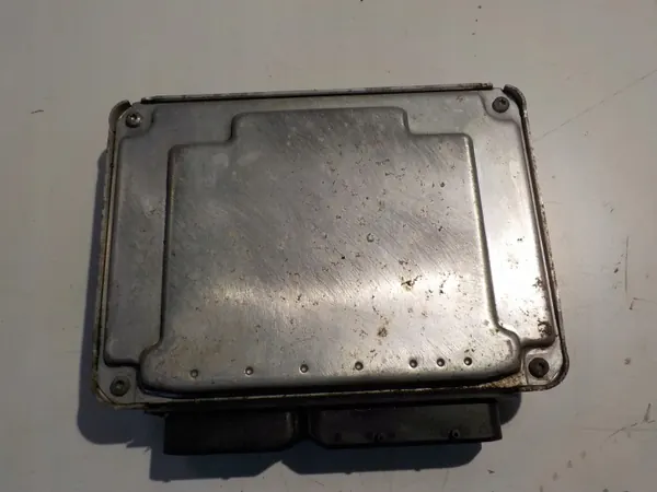 Computadora Motor VW LT II 2.5 TDI OEM 074906018BK image 3