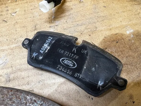 Kit Discos e Pastilhas Travão Traseiro Land Rover Discovery V image 8