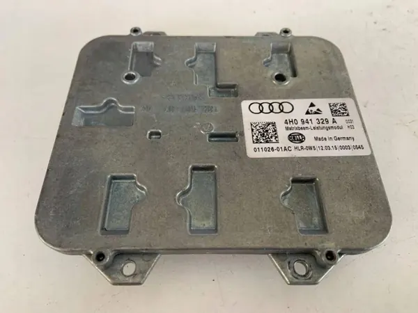 Module LED d'occasion OEM 4H0941329A pour Audi A6 image 2