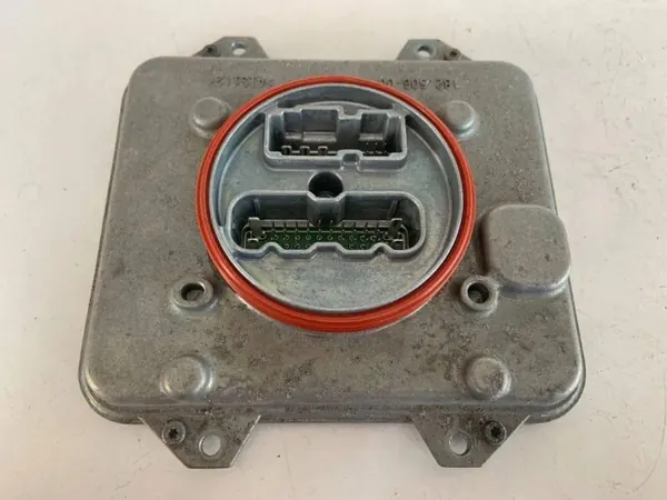 Module LED d'occasion OEM 4H0941329A pour Audi A6 image 6