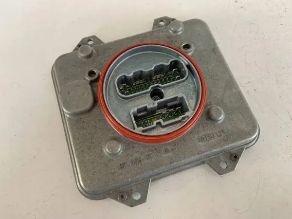 Module LED d'occasion OEM 4H0941329A pour Audi A6 image 7