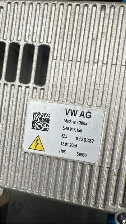 Convertidor de voltaje OEM 5H0907155 12V a 230V image 3