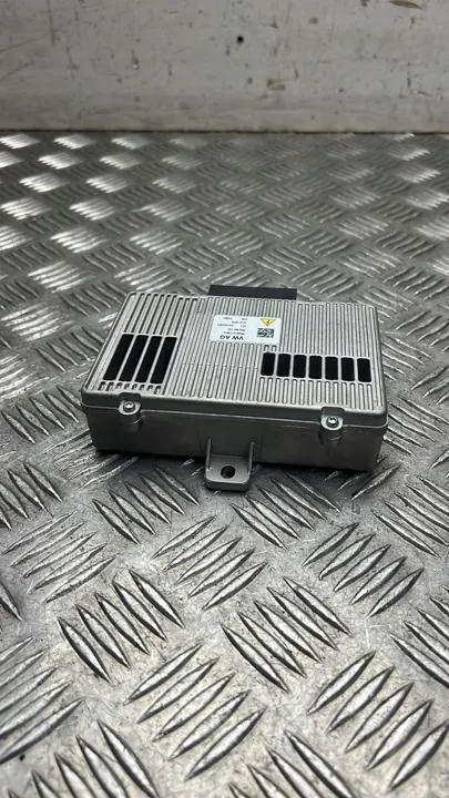 Convertidor de voltaje OEM 5H0907155 12V a 230V image 4