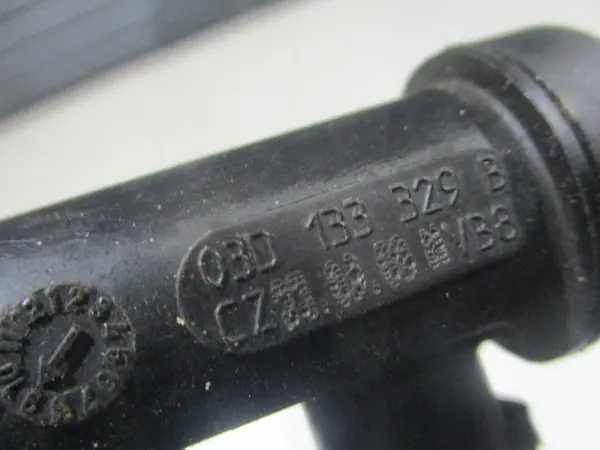 SKODA FABIA II 07-10 1.2 60CV Rampe d'injection 03D906031F image 5