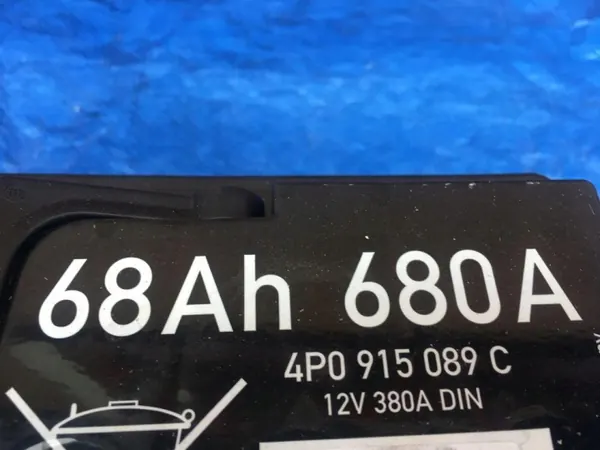Audi AGM Akku 68Ah 680A OEM 4P0915089C image 3
