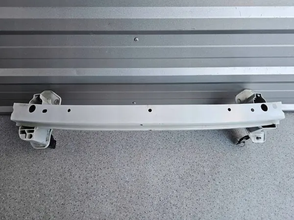 Maserati Levante M161 Poutre de Pare-Chocs Avant image 1