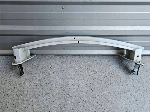 Maserati Levante M161 Poutre de Pare-Chocs Avant image 3