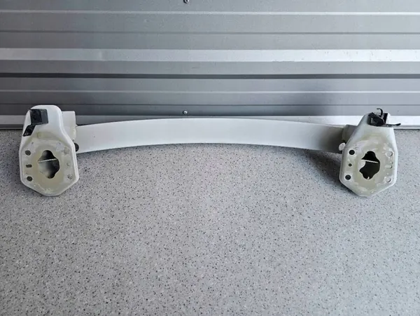 Maserati Levante M161 Poutre de Pare-Chocs Avant image 4