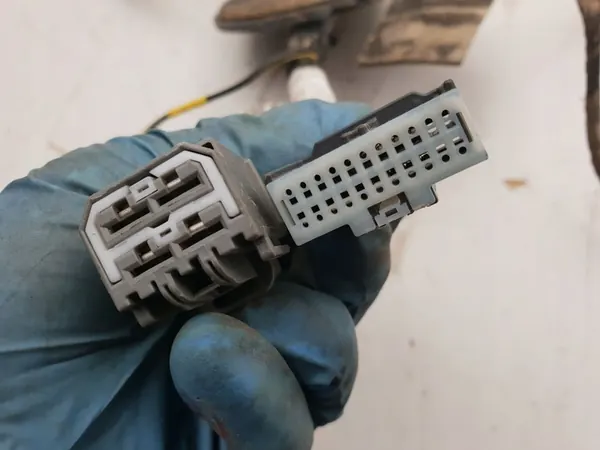 Câble de frein à main Volvo XC70 30773955 image 7