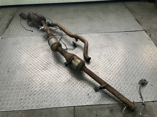 OEM 82337844 Pot Catalytique pour Trafic III 1.6 BiTurbo image 2
