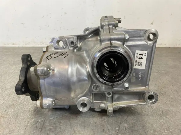 2025 Mazda CX-70/90 Främre differential D405130374 image 5