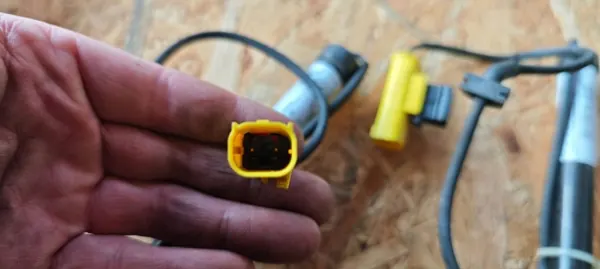 Capó Activo Mercedes-Benz E W213 OEM 2139062201 Usado image 5