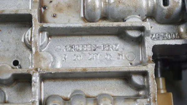 Mekatroniikkayksikkö OEM R2112770101 Mercedes W204:lle image 10