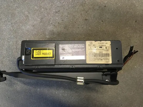 Changer CD Mercedes W163 OEM A1638201389 - Occasion image 4
