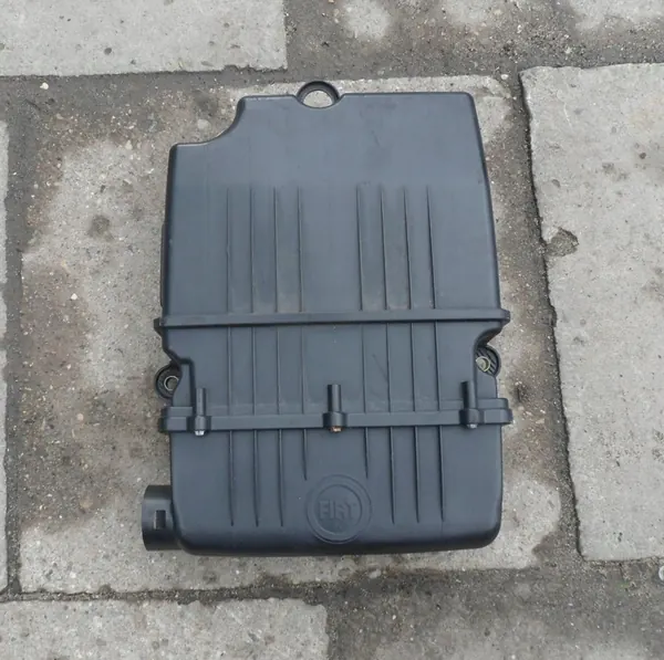 Ilmansuodattimen Kotelo Fiat Grande Punto EVO 1.2 1.4 8V 51775326 image 2