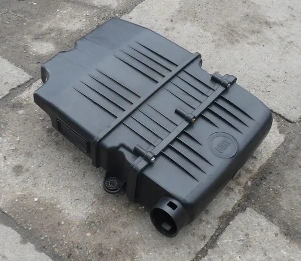 Ilmansuodattimen Kotelo Fiat Grande Punto EVO 1.2 1.4 8V 51775326 image 3