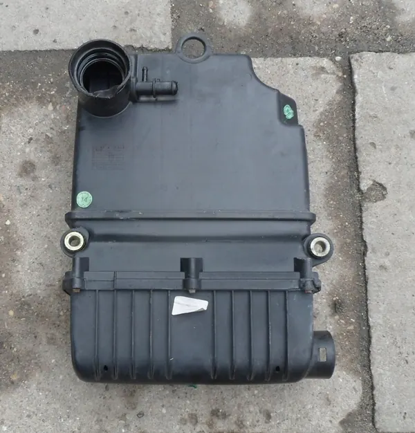 Ilmansuodattimen Kotelo Fiat Grande Punto EVO 1.2 1.4 8V 51775326 image 5