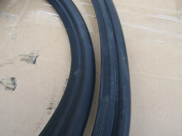 Joint Caoutchouc Coffre Mercedes W203 Berline OEM image 3