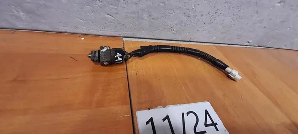 Capteur de lumière de recul Suzuki Jimny III 04r OEM MIA13011 image 1