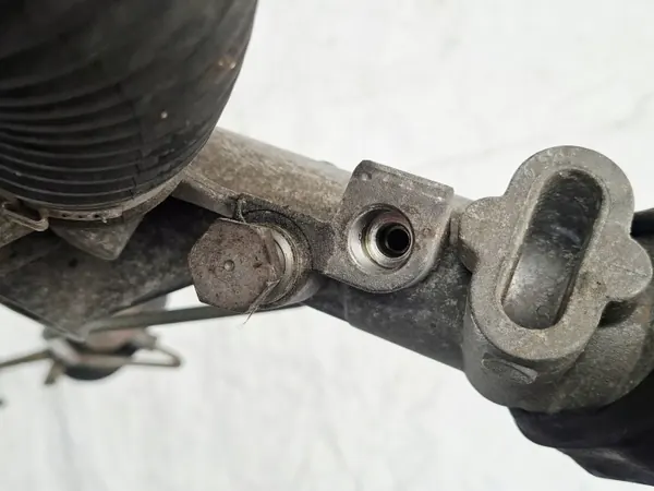 Piñón de cremallera OEM 6R1423055K para VW Cross Polo image 8