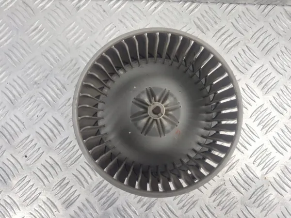 Toyota värmarmotor OEM 0130101601 för Avensis T25 image 2