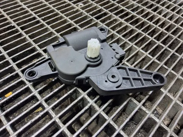 Motor de aquecimento Kia Niro 2020 OEM EA1F0NDEAB01 image 4