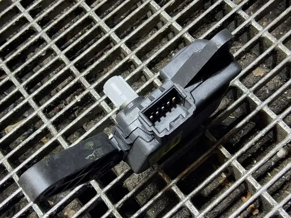 Motor de aquecimento Kia Niro 2020 OEM EA1F0NDEAB01 image 5