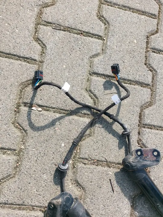 Conjunto pistão porta-malas OEM 7P5827851B Porsche Cayenne image 3