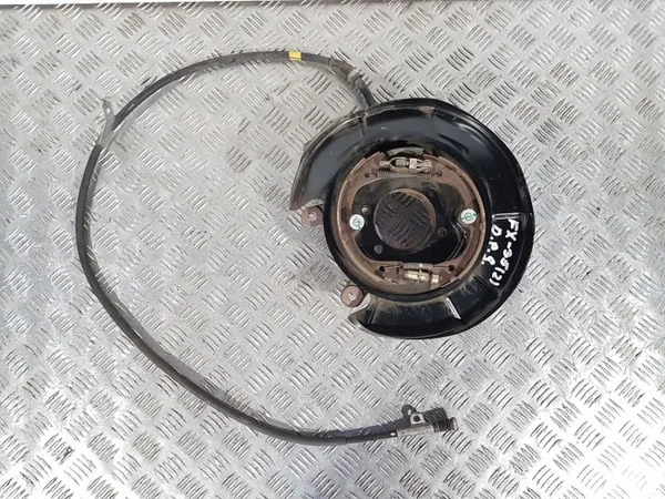 Infiniti FX Handbromsskor OEM 44000WL002 image 2